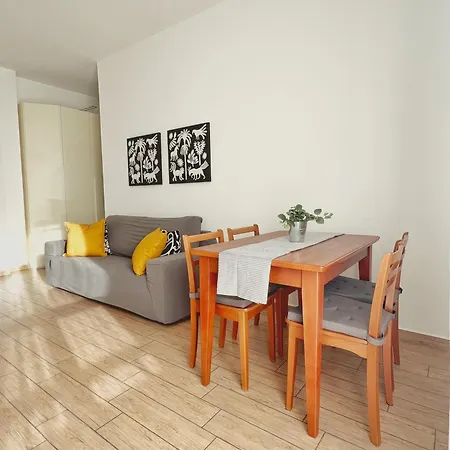 La Dolce Vita - Citta Studi * Milán